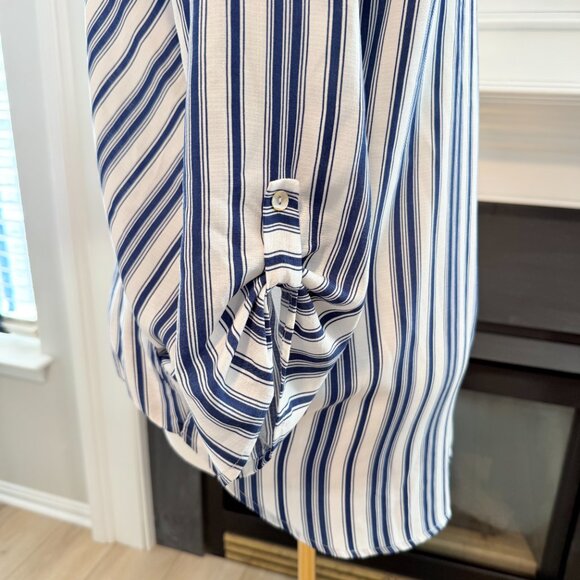 West Kei Blue & White Striped Surplce Wrap Blouse 💙 – Size Medium  ✨ - Picture 3 of 11